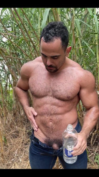 Iată un Sneak Peak de unele dintre Shenanigans am intrat în ieri la plajă