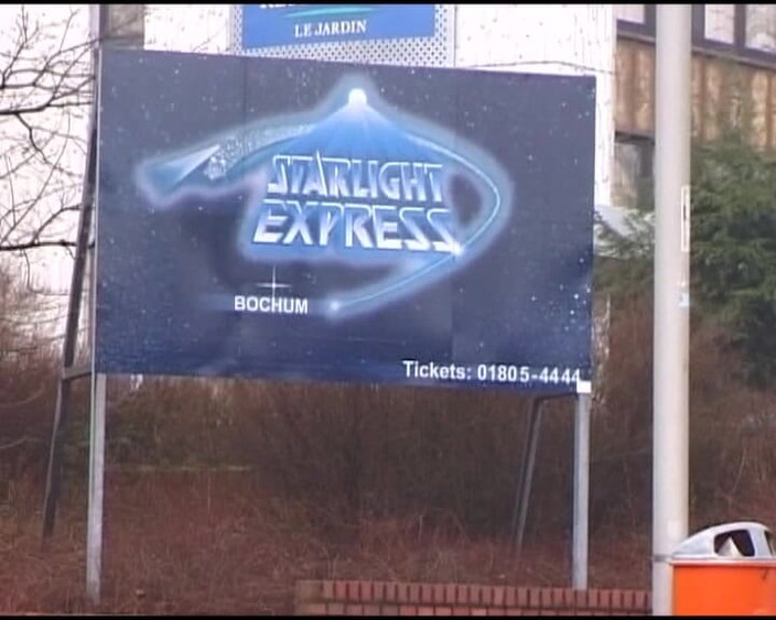 Deutscher hardcore: Sledujte, jak si tato německá holka hraje se svými nádhernými...