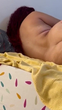 Strapon Qui Donne À Ma Demi-sœur Jusqu’à Ce Qu’elle Mouille Son Sexe