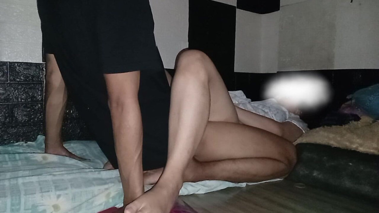Famly sex: Насолоджуючись красивою азіатською жінкою з частиною 1