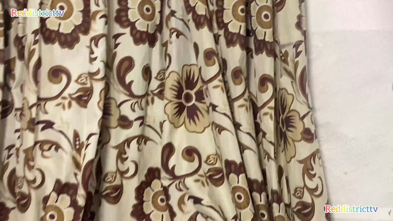 Red district Tv: 漫长的一天...我只需要和平，温柔的抚摸，和一个知道如何平静我精神的人