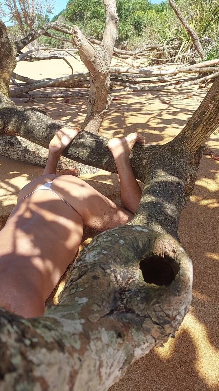 Ladysilvas: Ladysilva Crossdresser De Calcinha Sexy Na Praia