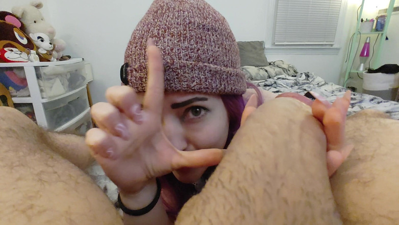 lilredvelvettt: Škádlení obryně