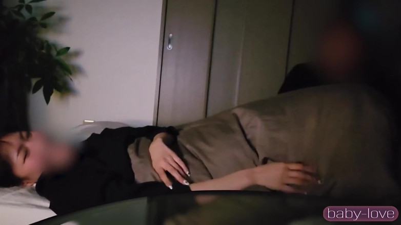Asian happy ending: Prachtig figuur draait overal als een rustige winterdag langzaam overgaat...