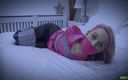 Gag Attack: Chloe Toy - secretară prinsă și pusă în bandă grea Hogtie