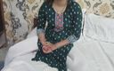 Saara Bhabhi: Hindi seksverhaal rollenspel - Desi Bhabhi trekt haar minnaar af