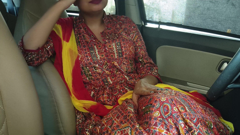 Saarabhabhi6: Desi Girl Saara Talking Dirty in a Car Naked