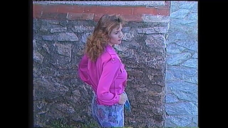 Full Movie XXX: レズビアンが姿を現す