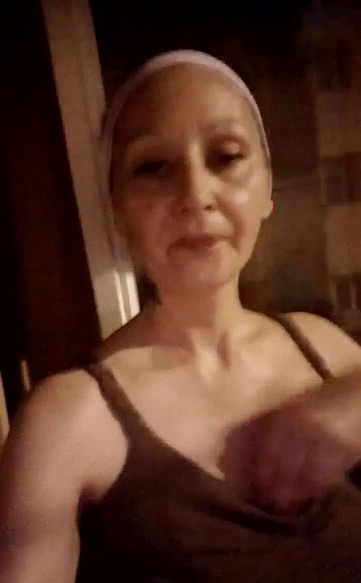 Dominatrix Redsonyja: Streaming Dimulai. Menikmati