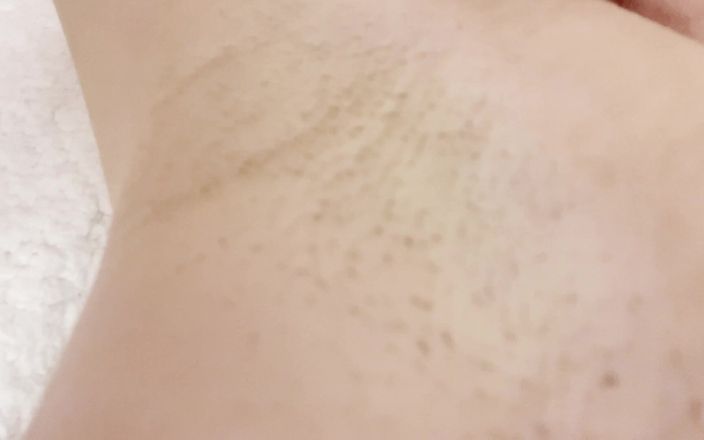 Skinny_lady69: Тренировка раба по поклонению подмышкам