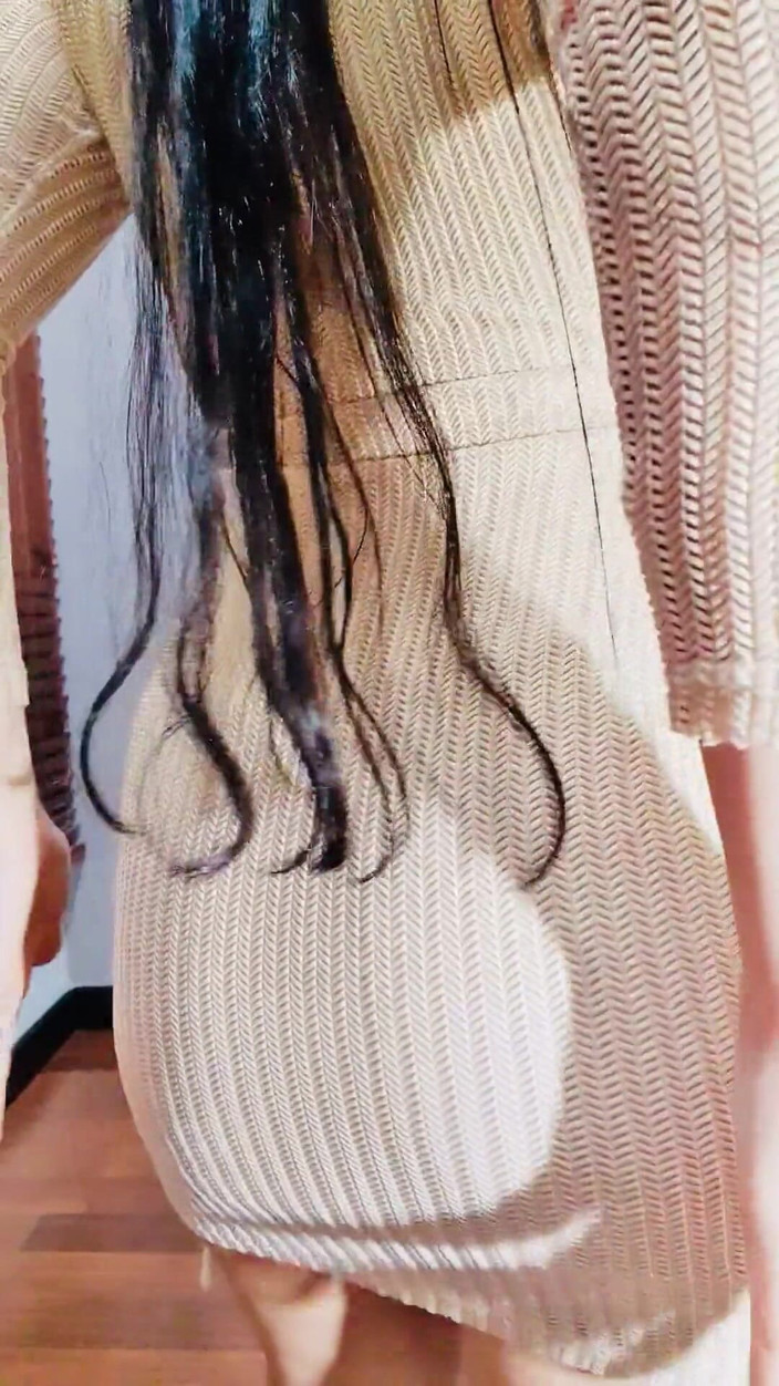 Vika_Sexting: 黄金の肌の謎