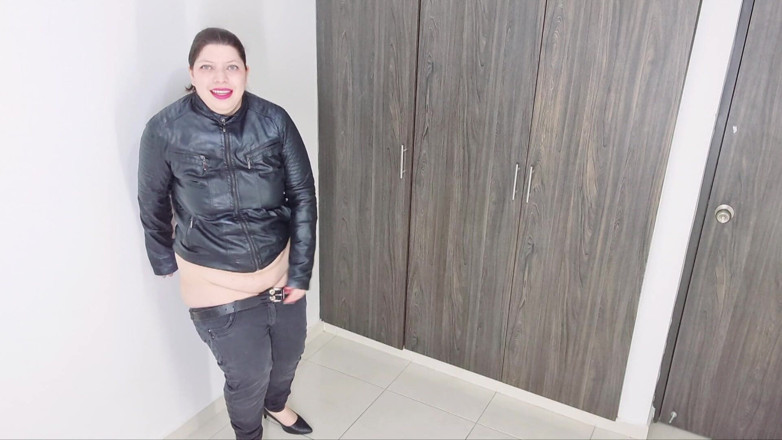 Alice H: Buttcrack Embarrassed House Tour
