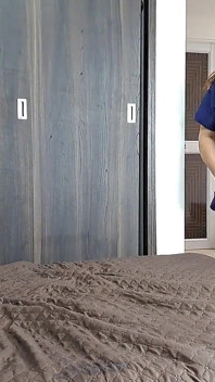 Deze geile masseuse berijdt mijn pik als een godin