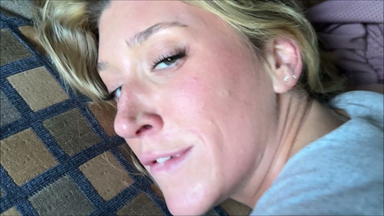 Alex Adams: La mejor amiga tomboy demuestra que no es lesbiana - Addison...