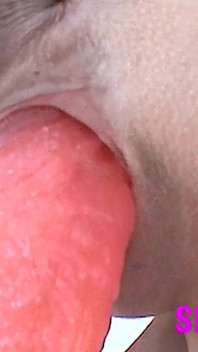Geile tiener amateur Sarah Rose geeft pijpbeurt
