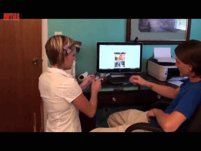 JW Ties Bondage And Fetish: Taylor Raz schwanz geschichten quicktime