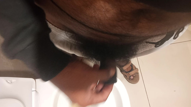 KUMBHA MANOJ KUMAR: Une star montre toujours différentes expressions locales à la plus grande...