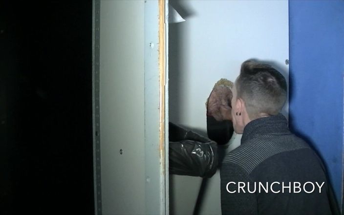 Amazing porn bareback private club: 2153 combattimento di gay nei glory holes