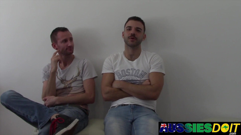AussiesDoIt: Aussie Bottom Lewis vymrdaná bez kondomu nadrženým Masonem