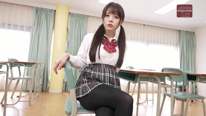 J Hentai Matings: Black Tights Beauty - Her Thighs and Panty Flash Get Me...