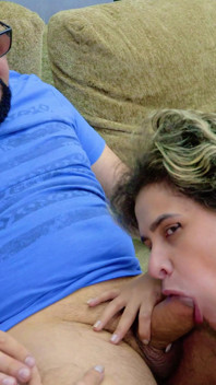ग्रीष्मकालीन बुत: tanned गोरा कट्टर में लिप्त है और creampie हो जाता है