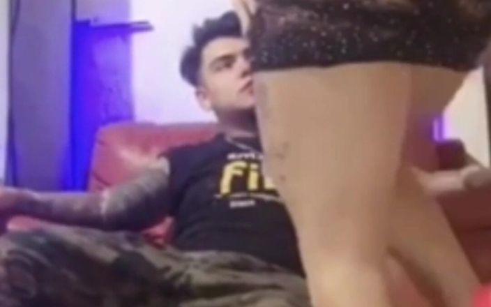 Barbietransxxxx: Pensez-vous que vous vous masturberiez avec cette danse érotique qui va...