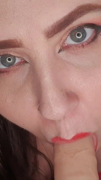 Masturbating My Big Pussy