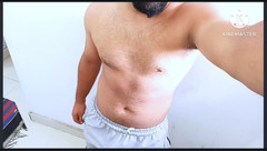 Desi__Panda: 年轻的印度德西健身房男孩大肌肉身体和大隆起在镜头前展示