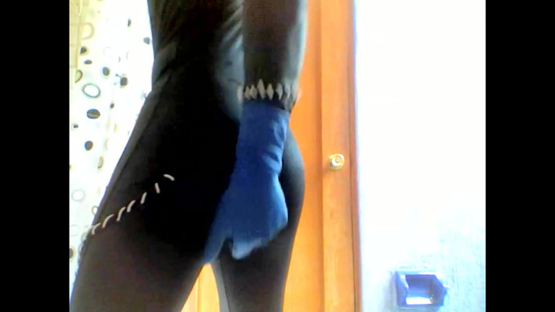 Demon Maniac 33: Blue Hornet Dalam Catsuit Spandeks Memancut Mani Pada Lateks Biru –...