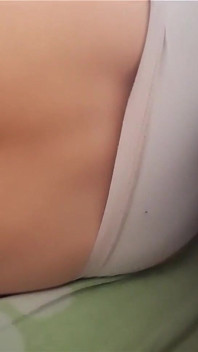 Adik tiriku s. tapi aku pengen banget ngentot memek sempitnya lagi (sampai crot di dalam)
