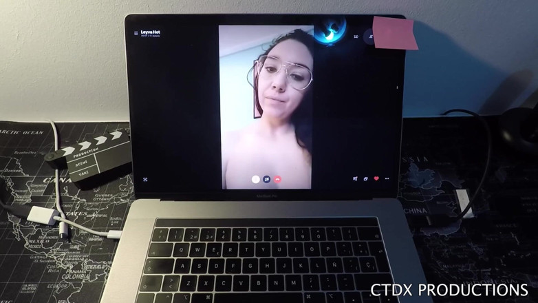 CTDX productions: Cybersex melalui kamera web dalam kuarantin