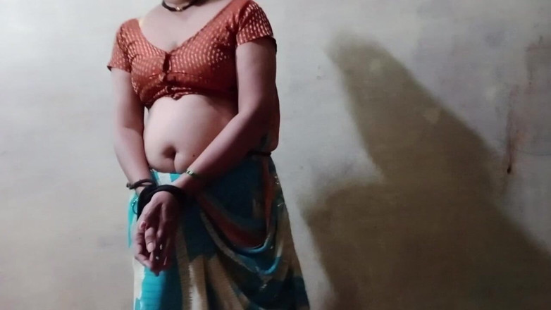 Rangeeli_Mangala: Desi bhabhi wurde in gefangenschaft gehalten und freigelassen
