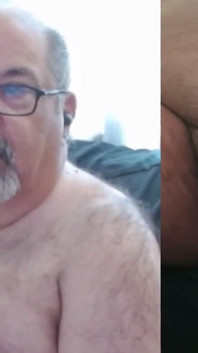 Branlette en commentant du porno