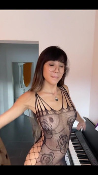 ピアノを弾くのに最適な服装