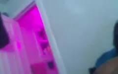 खिलौनों के साथ एकल