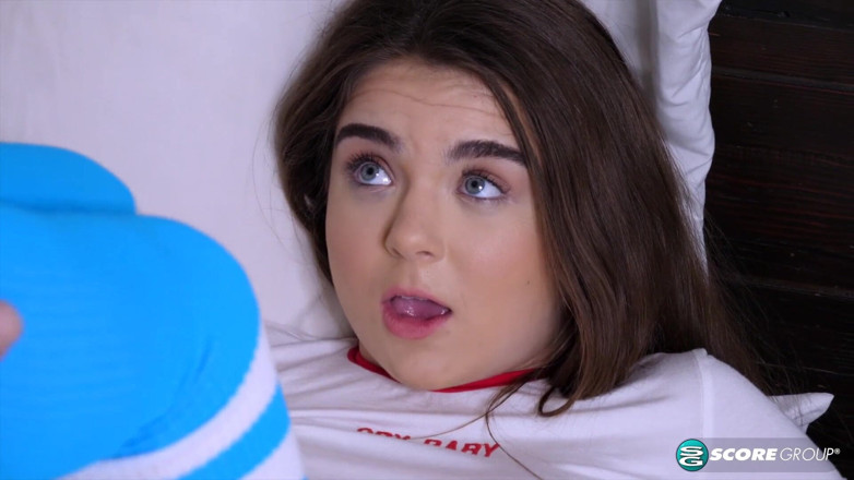 18eighteen: Megan Marx ile döl sırılsıklam çoraplar