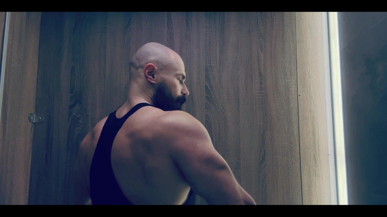 Mister Stone: Strong Man
