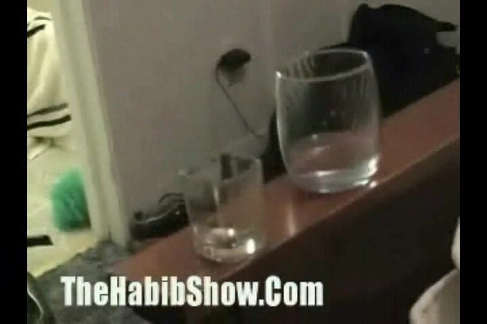 The Habib Show: Clip complet cu stripperiță cu suc de spermă