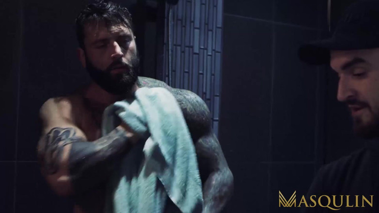 Masqulin: MASQULIN - Markus Kage beobachtet Jay Dymel und Ryan Stone beim...