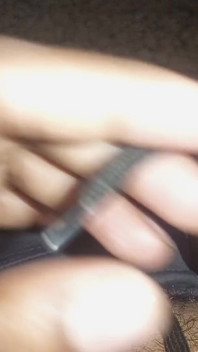 我的印度妻子用手指抽插阴户