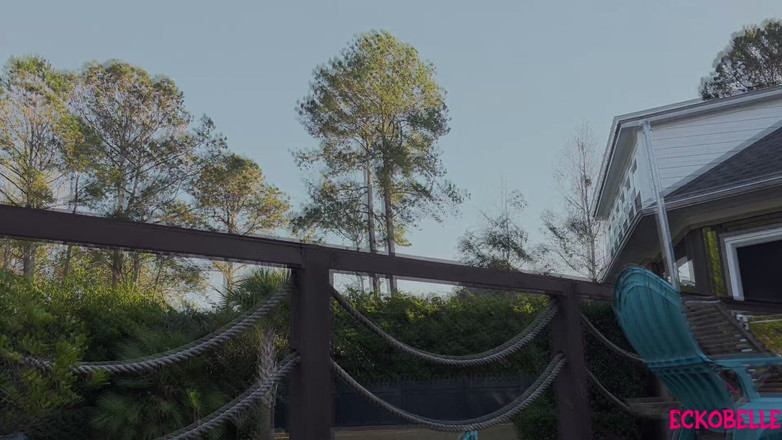 Ecko Belle: Секс на улице, принятый внутрь