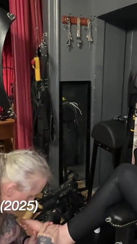 Bastinado et adoration des pieds