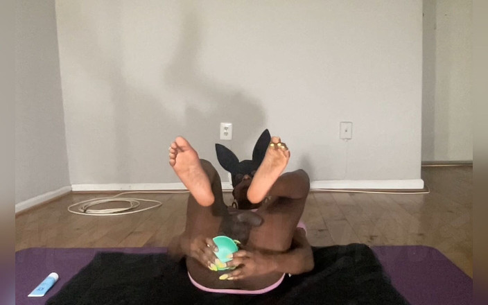 MerlinMystique: Dildoschwanz Runter Teil 1