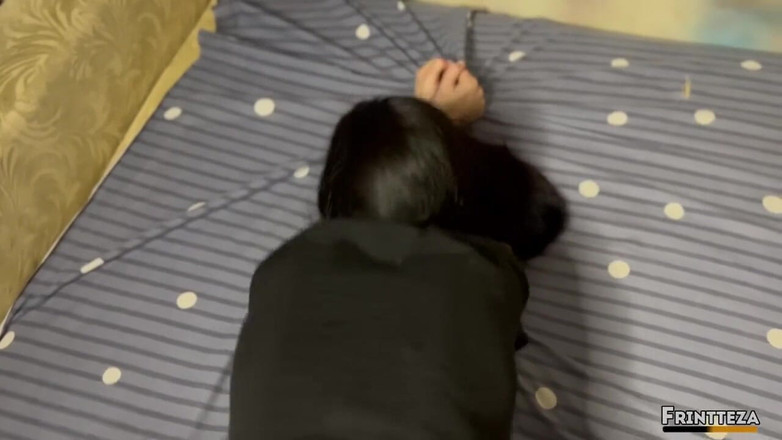 Frintteza: मेरी लेगिंग उतार दी और जोरदार चुदाई की, गांड पर थप्पड़ मारना