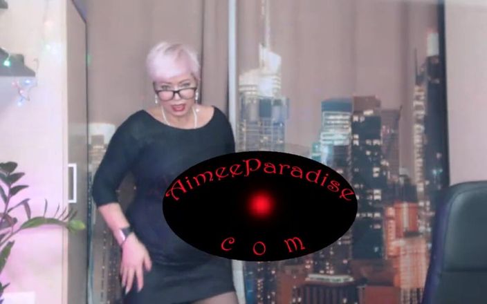 AimeeParadise: Soția mea este o curvă perversă care ejaculează!
