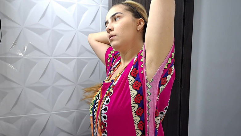 Miller Family: Kouřím sexy zadek své nevlastní sestry a ona mi dává...