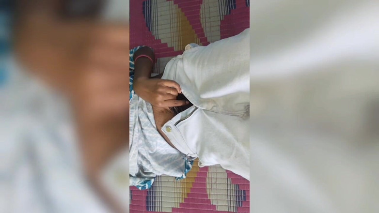 Valsad Gujarat: Bhabhi Ne Chut Ko Pakad Ke Chodvaya