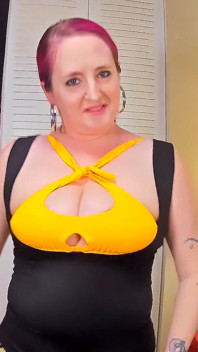 Thổi kèn ướt át titfuck bắn tinh khổng lồ