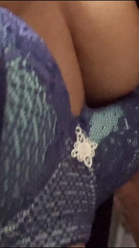 Hintli Müslüman yenge trende seks Hintçe ses