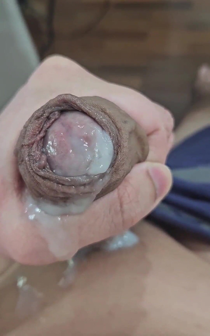 Lkdick8: Regardez cette bite juteuse